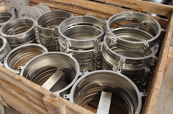 金屬高速高質量激光批量切割，無毛刺