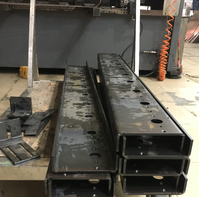 機械鈑金加工 機械鈑金加工