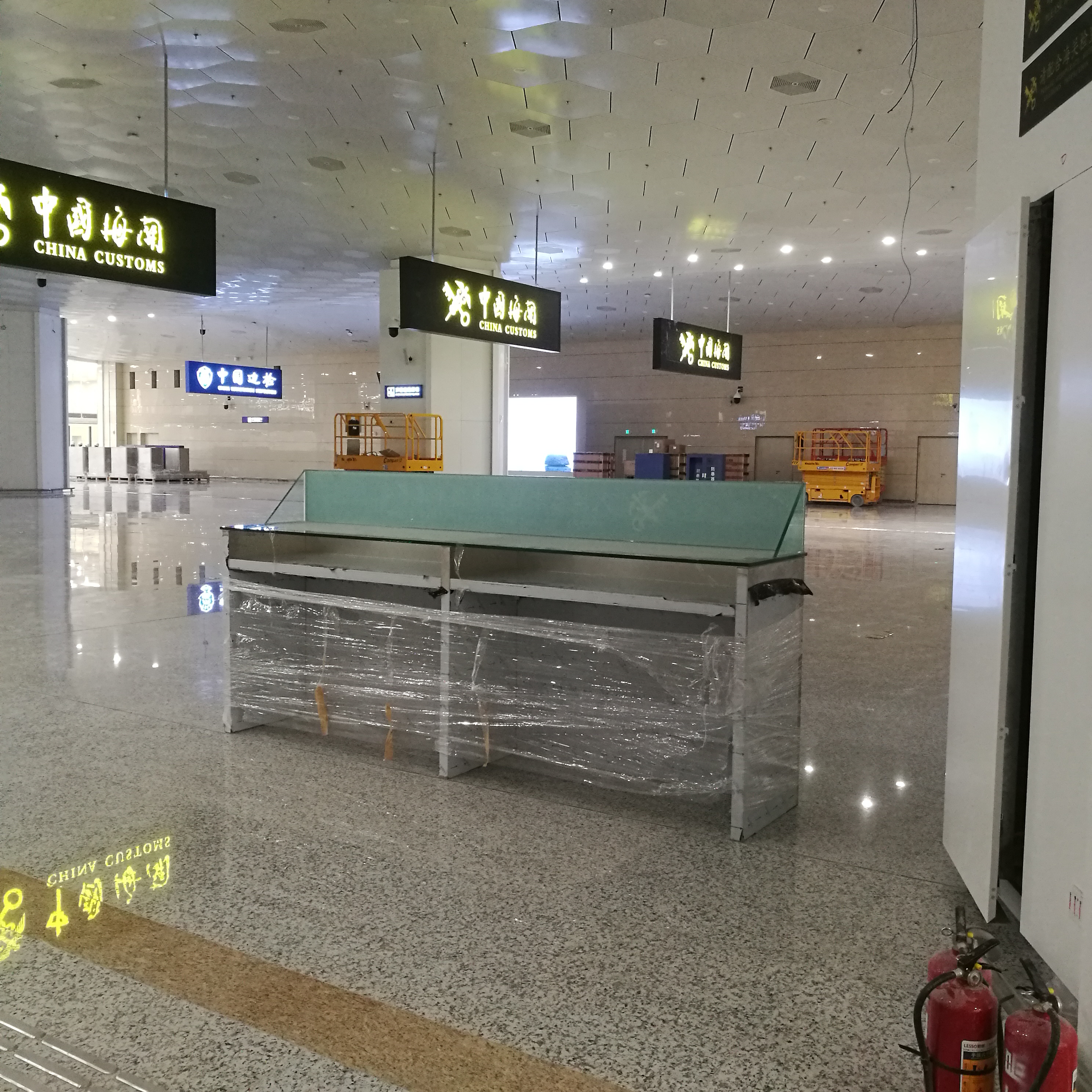 橫琴海關：不銹鋼工作臺