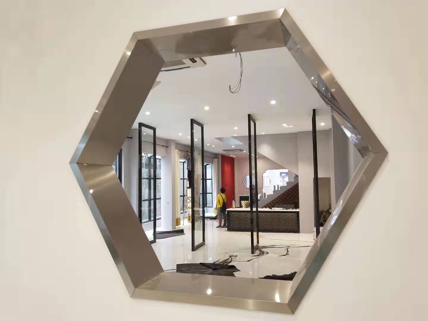 翰林才子:不銹鋼門框包邊 翰林才子:不銹鋼門框包邊